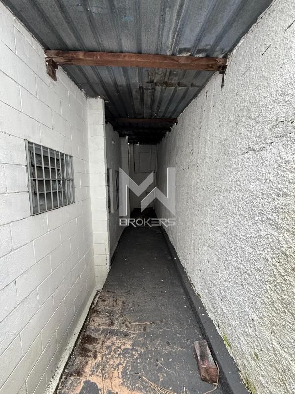 Galpão à venda no Parque Prado: fundos