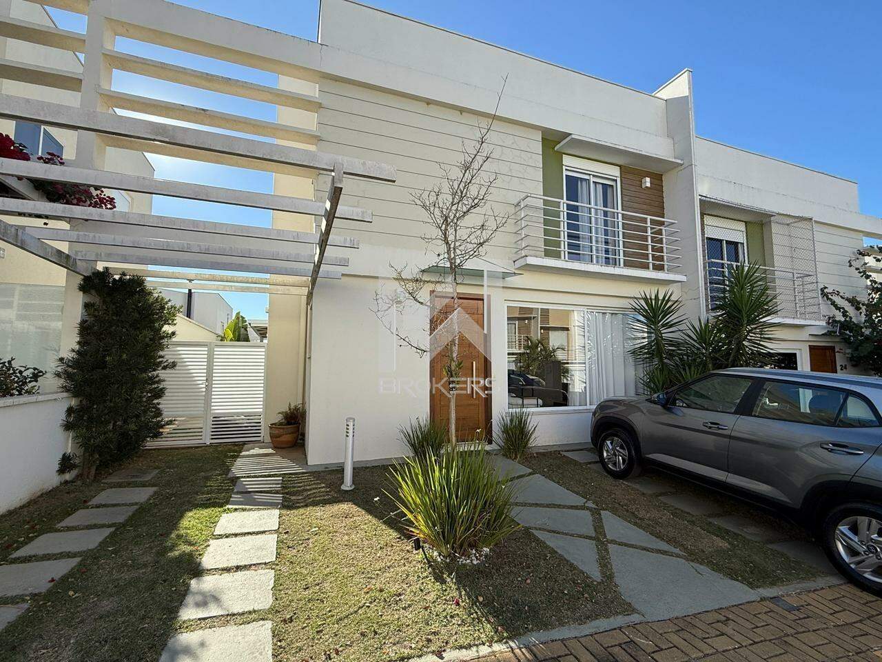 Casa em Condomínio para aluguel no Observatório: fachada