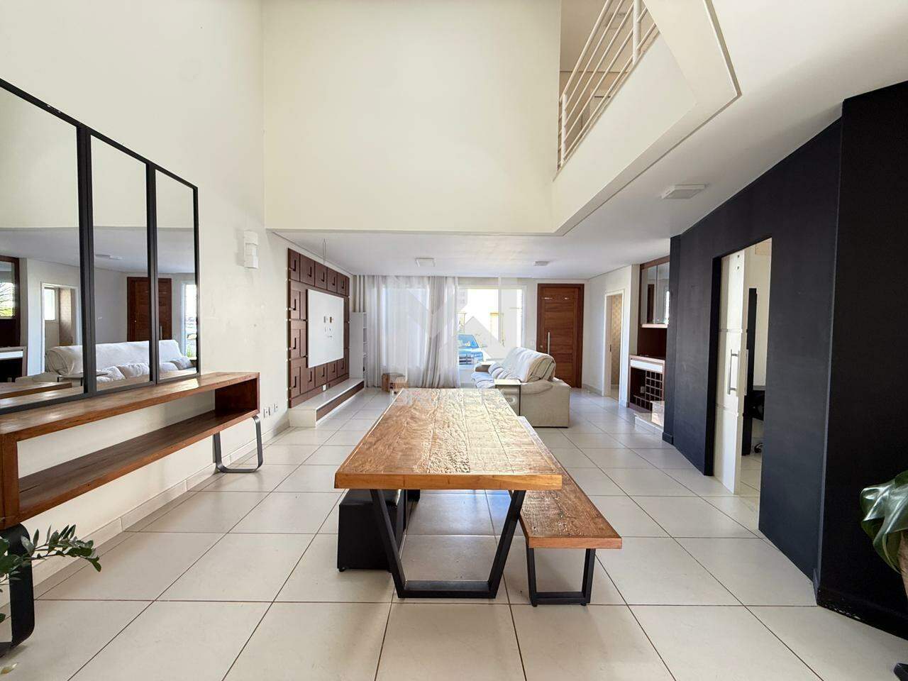 Casa em Condomínio para aluguel no Observatório: salas