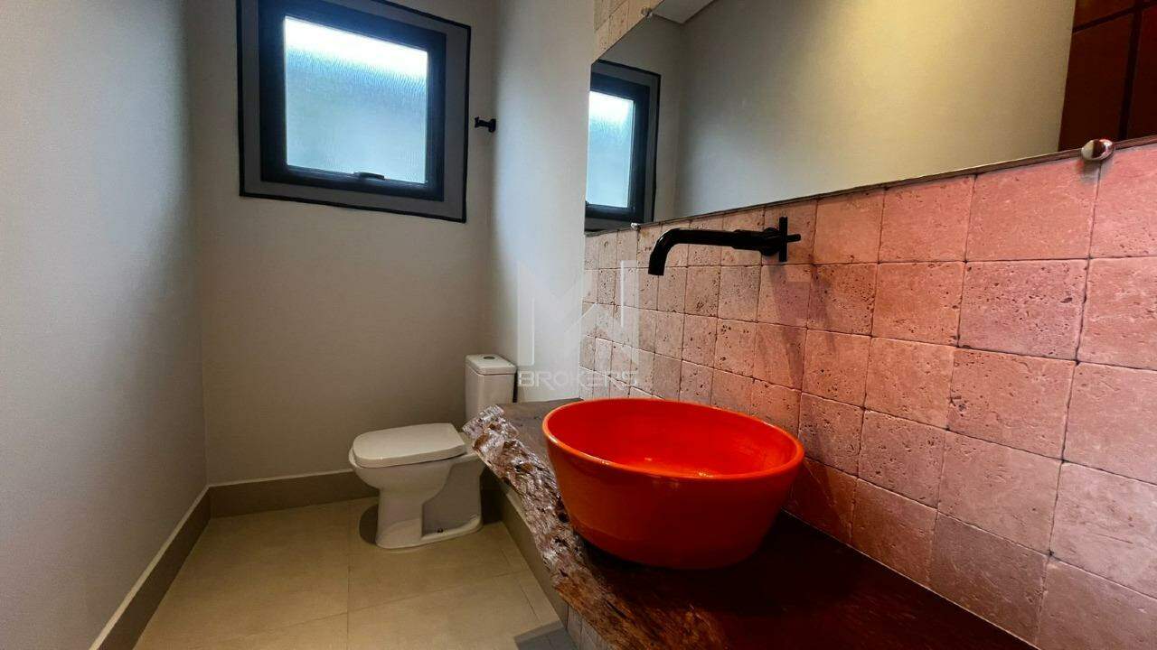 Casa em Condomínio para aluguel no Condomínio Terras de São Francisco: lavabo