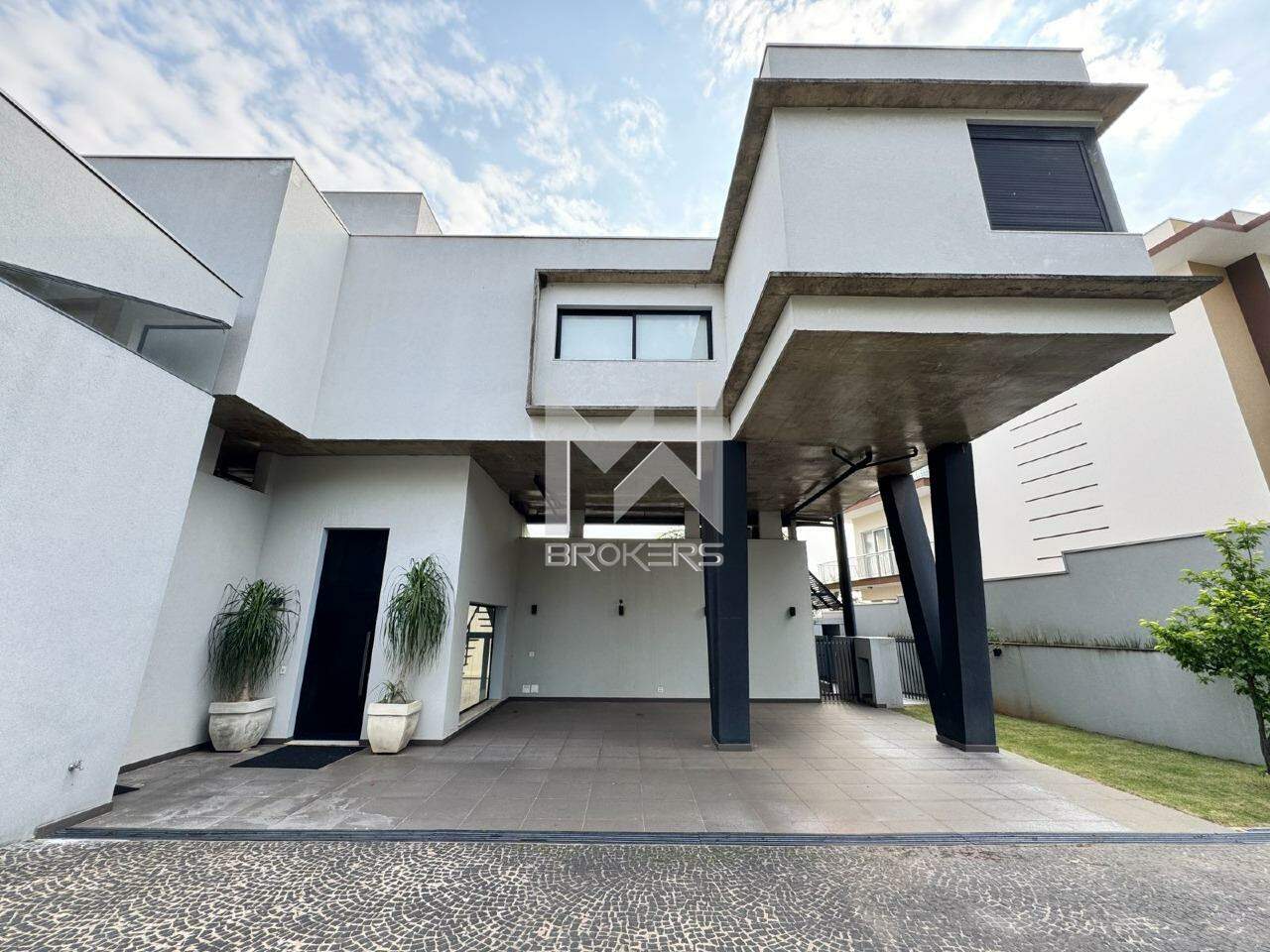 Casa em Condomínio à venda no Pinheirinho: fachada