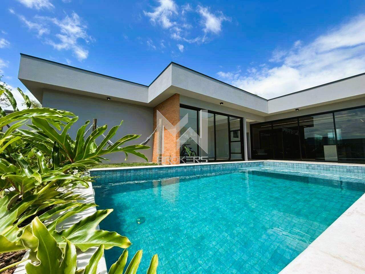 Casa em Condomínio à venda no Condomínio Residencial Querência: piscina