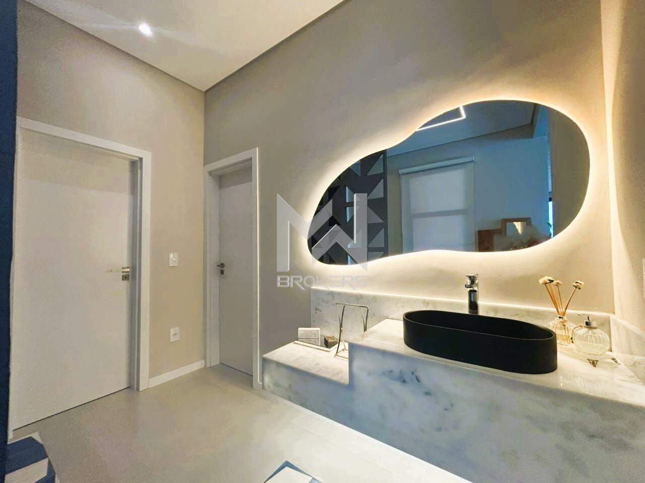 Casa em Condomínio à venda no Condomínio Residencial Querência: lavabo