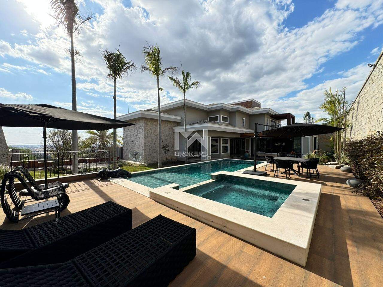 Casa em Condomínio para aluguel no Condomínio Campo de Toscana: piscina