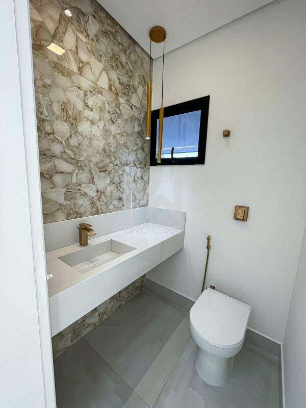 Casa em Condomínio à venda no Vila Pagano: lavabo