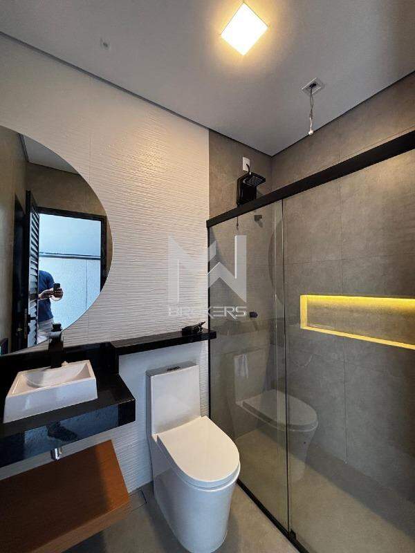 Casa em Condomínio à venda no Jardim São Marcos: banheiro 