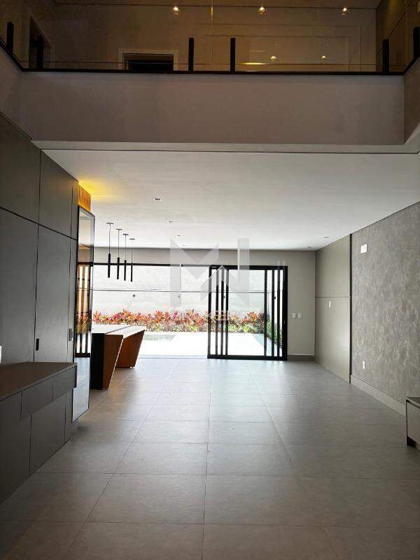 Casa em Condomínio à venda no Jardim São Marcos: salas