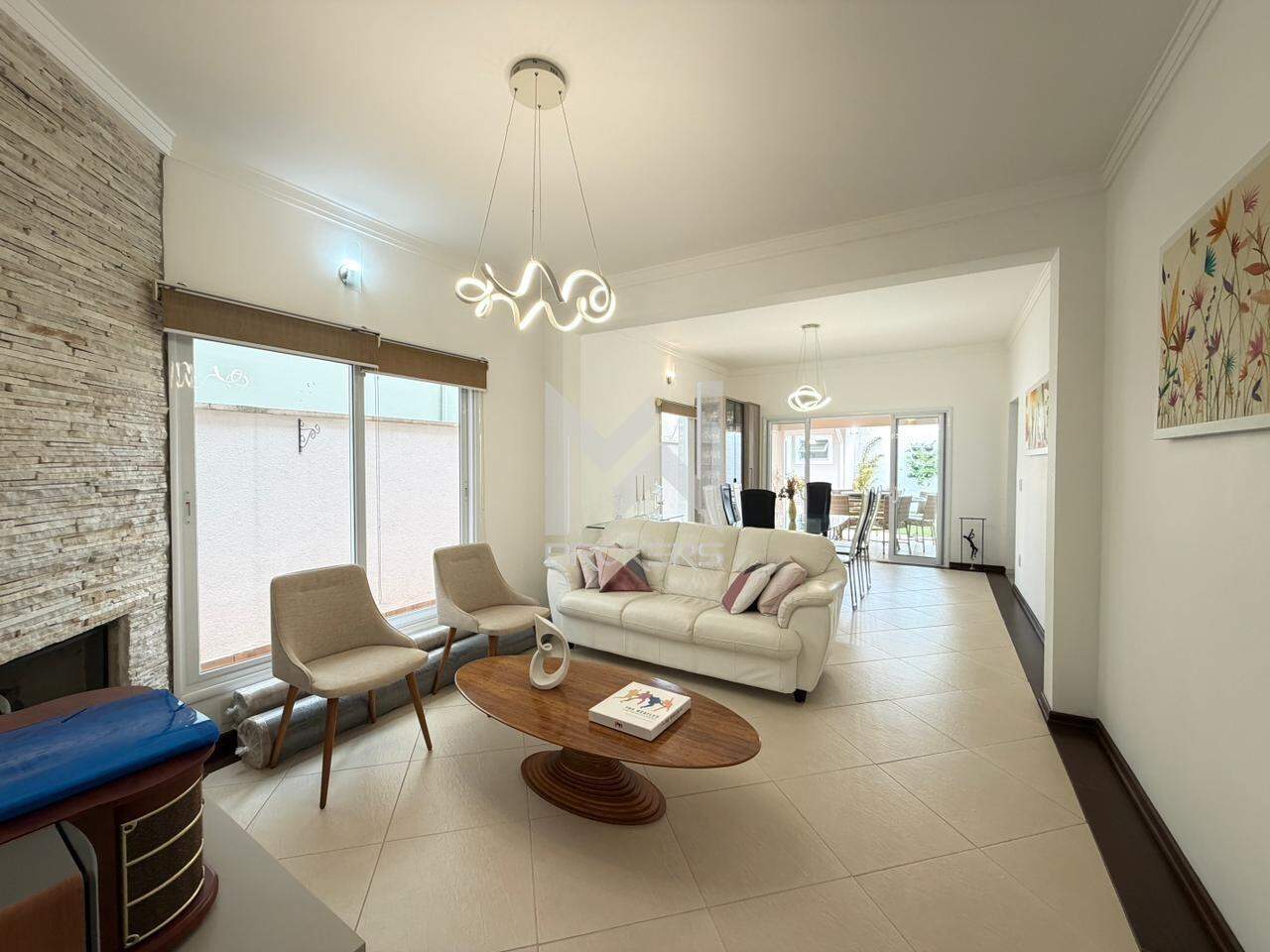 Casa em Condomínio à venda no Santa Claudina: salas