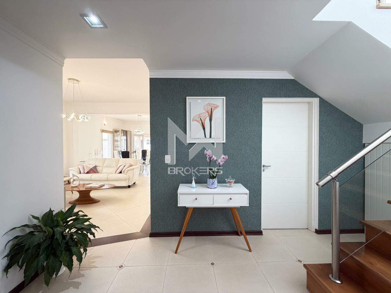 Casa em Condomínio à venda no Santa Claudina: hall inferior