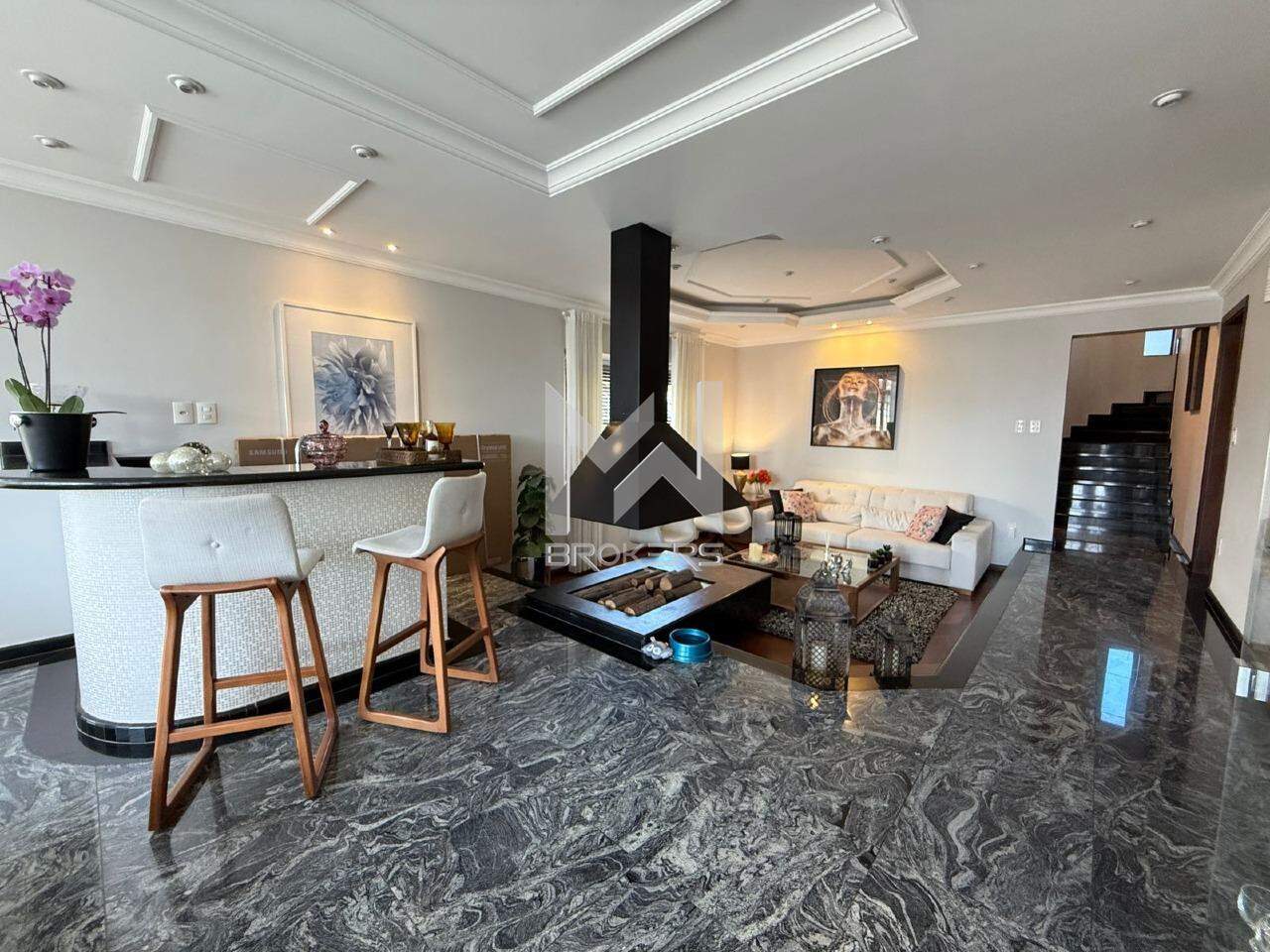 Casa em Condomínio à venda no Reserva Colonial: salas