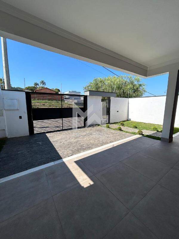 Casa à venda no Bosque: garagem