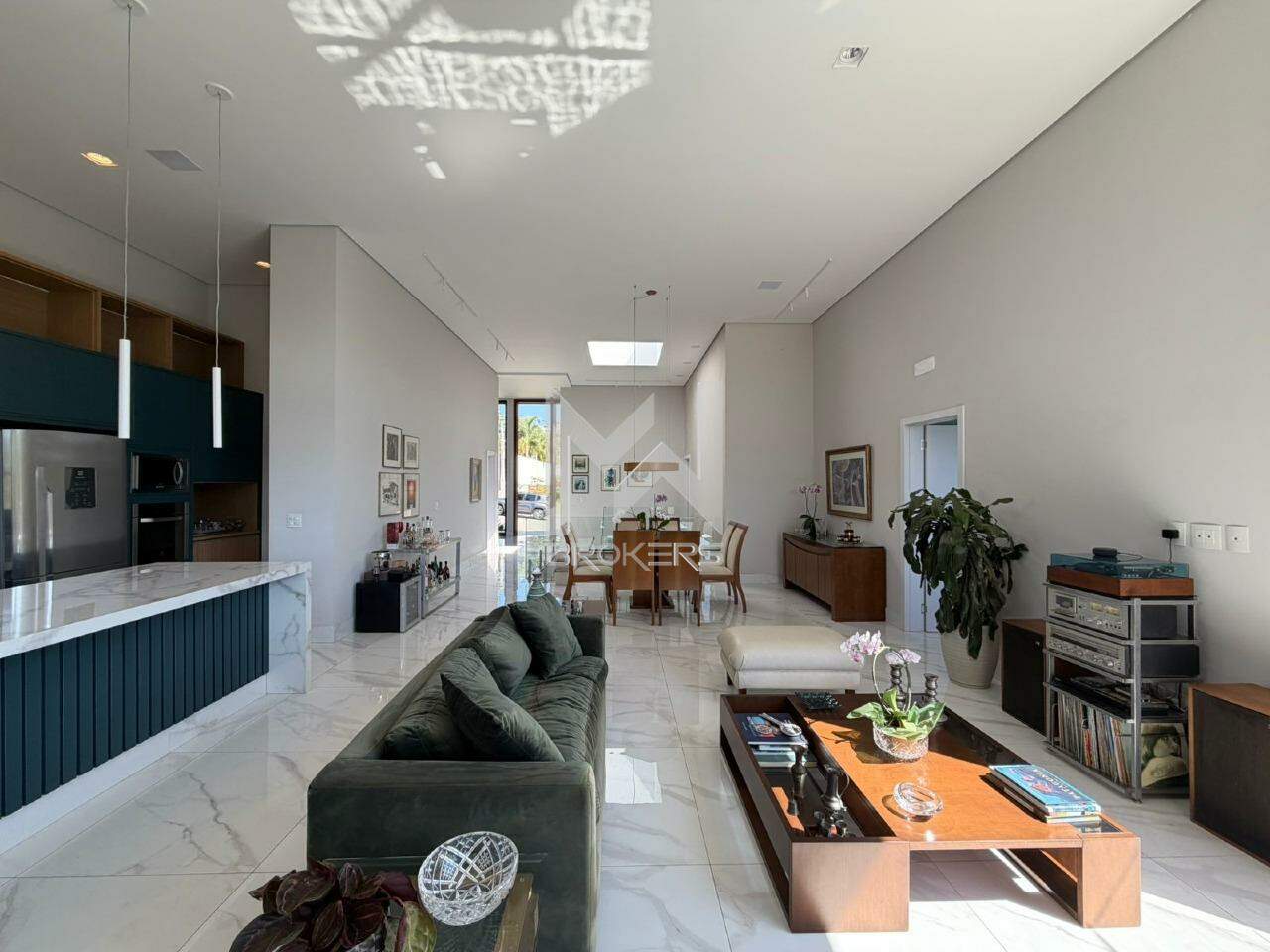 Casa em Condomínio à venda no Condomínio Campo de Toscana: salas