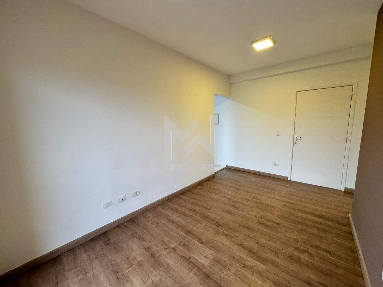 Apartamento à venda no Pinheirinho: sala 