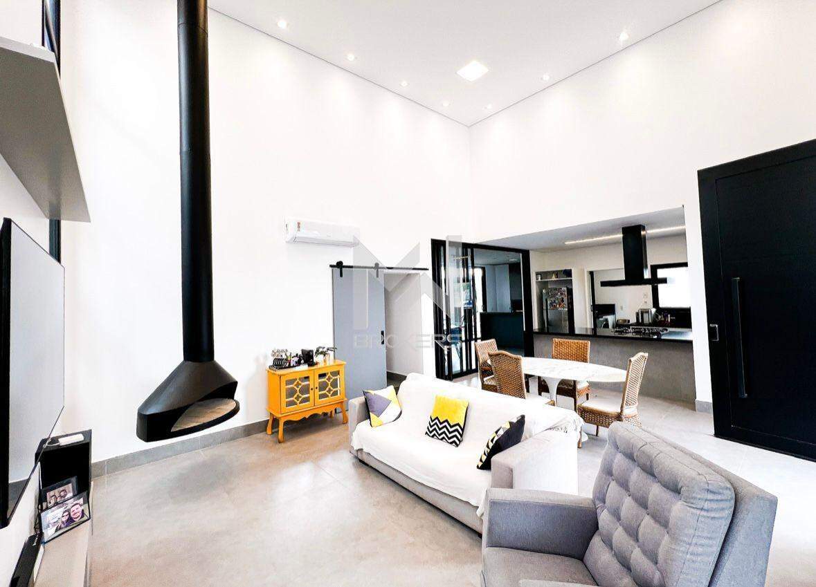 Casa em Condomínio à venda no Swiss Park: salas