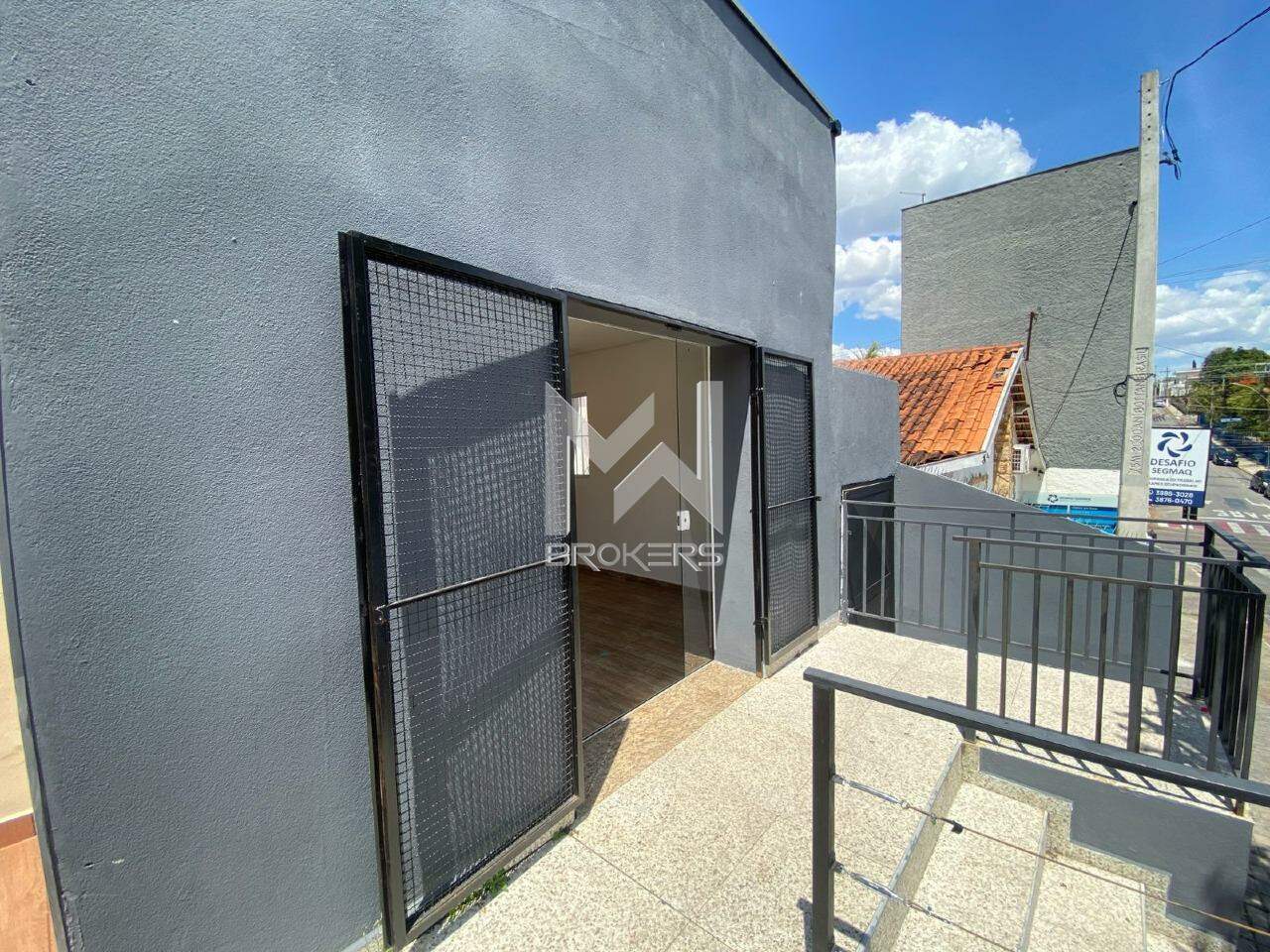 Sala para aluguel no Centro: fachada