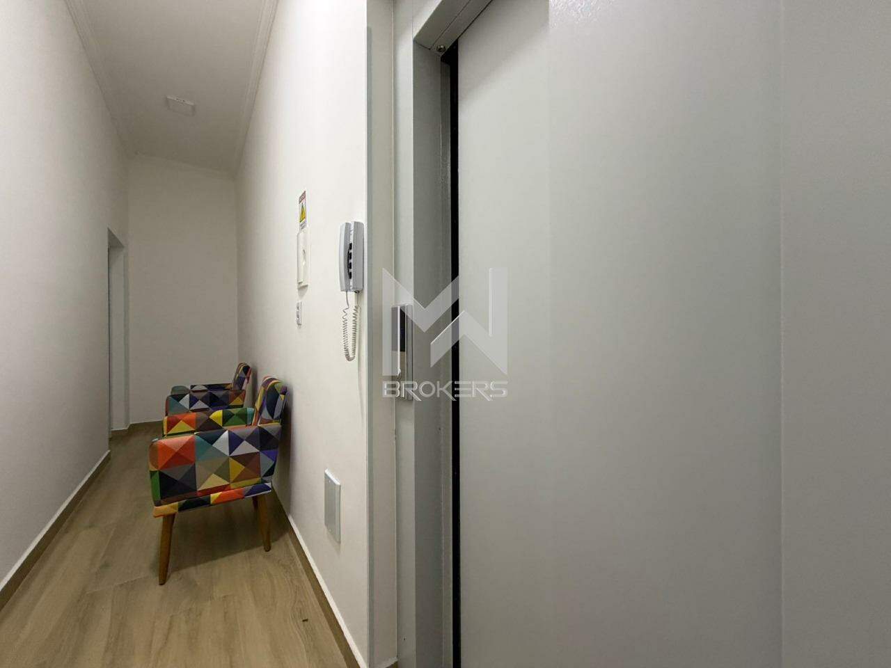 Sala para aluguel no Santa Rosa: elevador