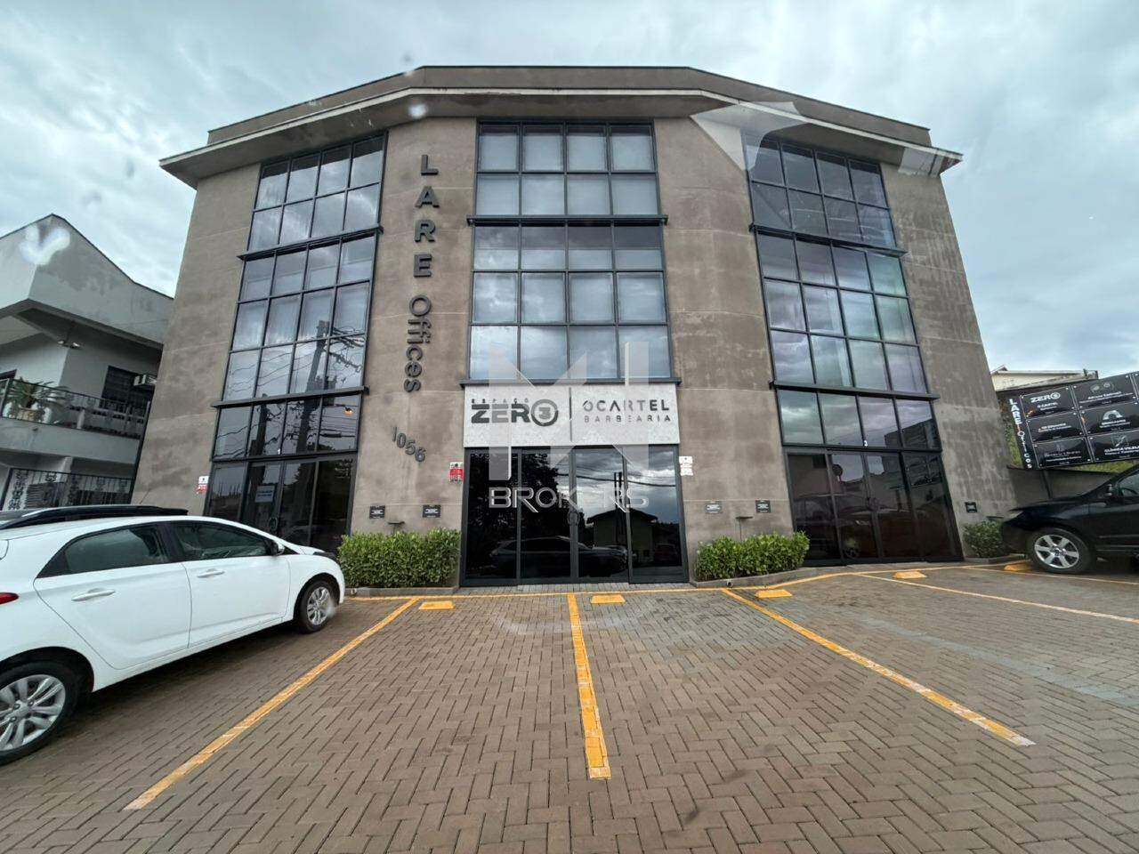 Sala para aluguel no Santa Rosa: fachada