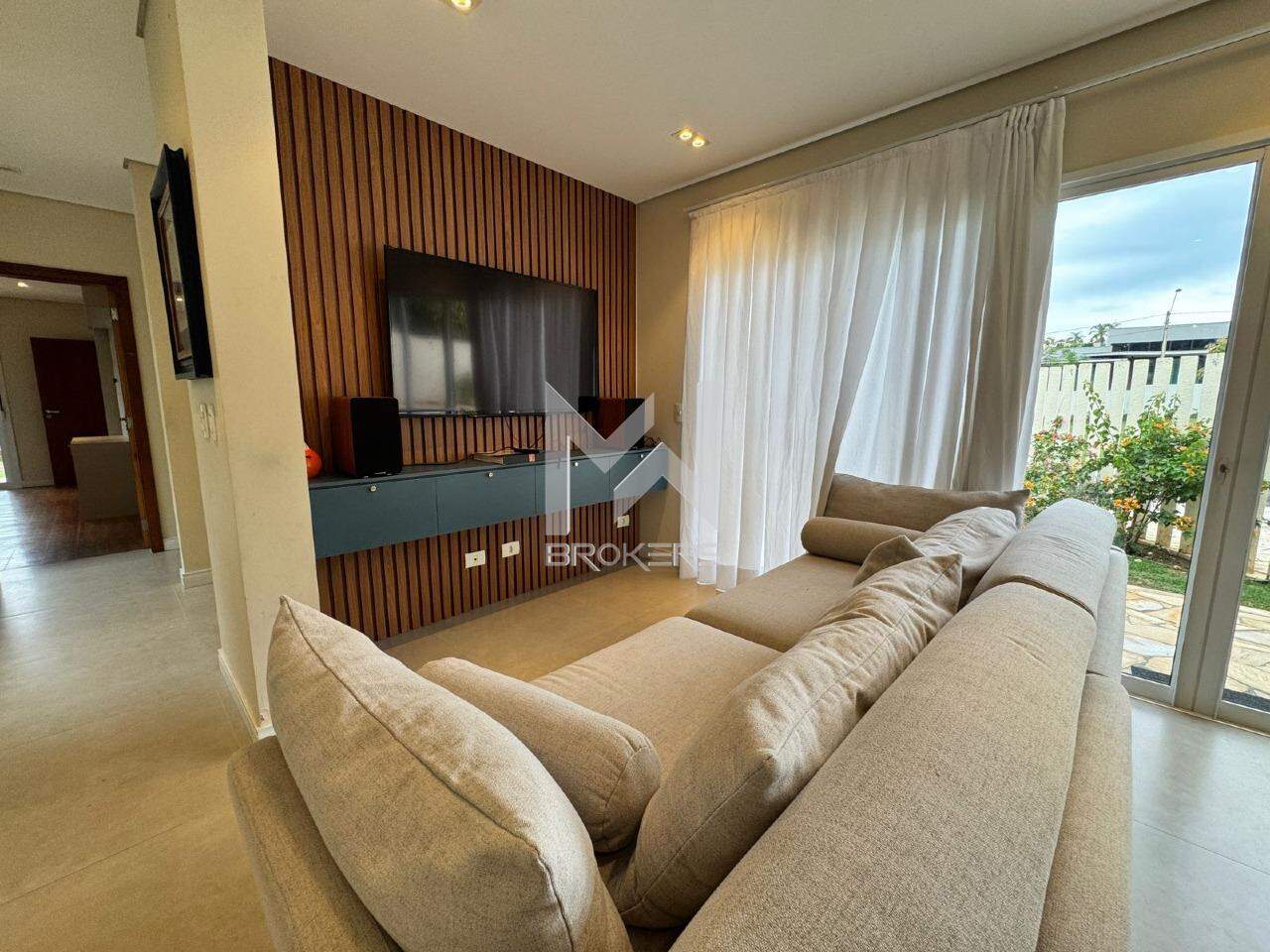 Casa em Condomínio à venda no Condomínio São Joaquim: sala de tv