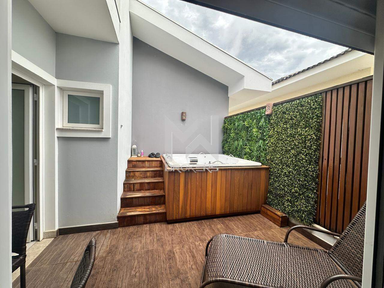 Casa em Condomínio à venda no Jardim Recanto: 