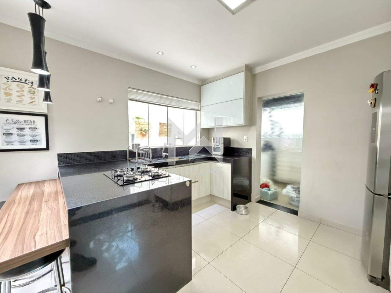 Casa em Condomínio à venda no Jardim Recanto: cozinha