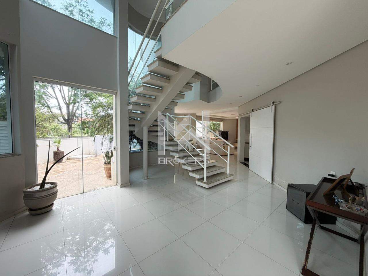 Casa em Condomínio à venda no Jardim Recanto: hall de acesso