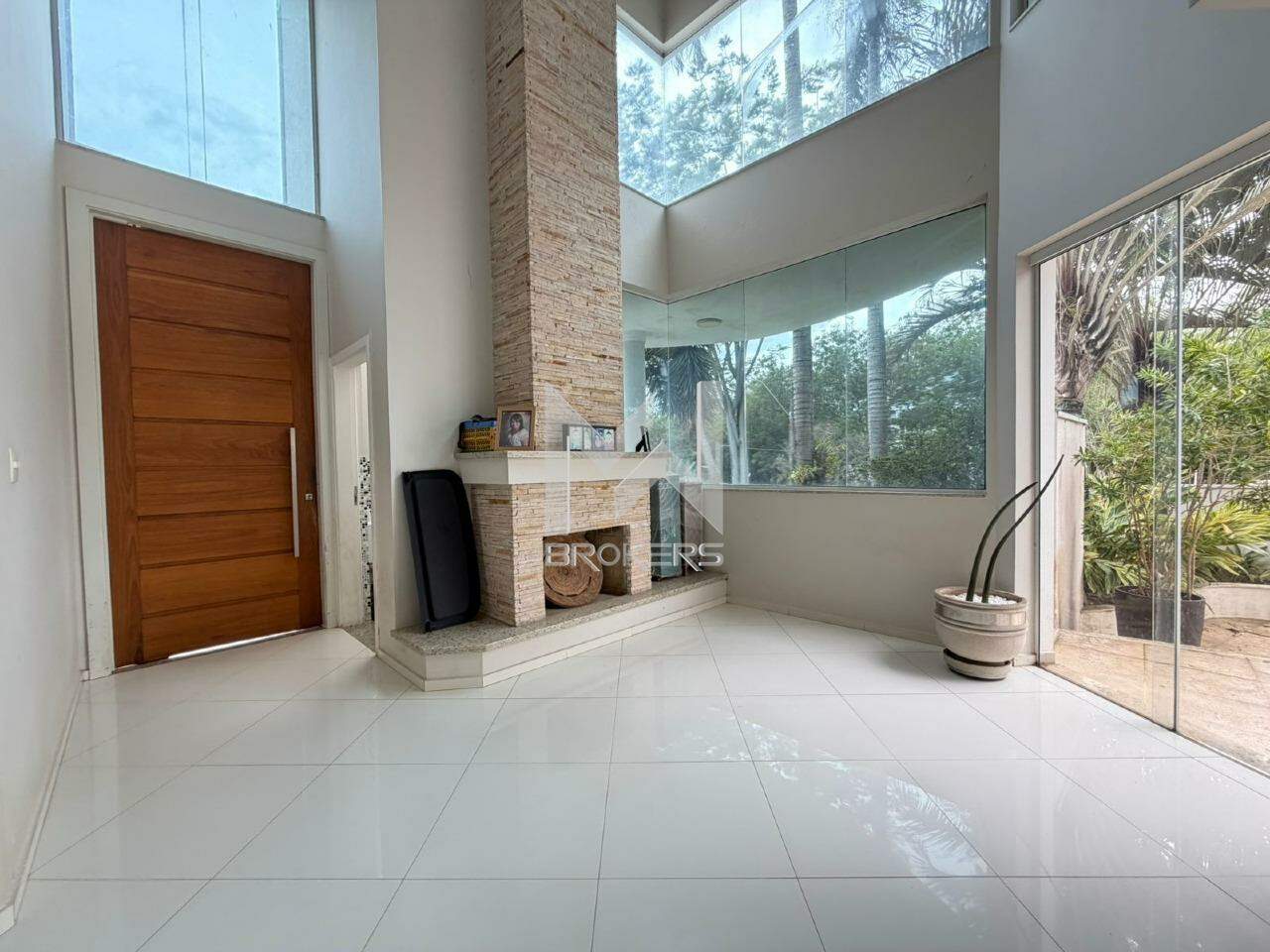 Casa em Condomínio à venda no Jardim Recanto: salas