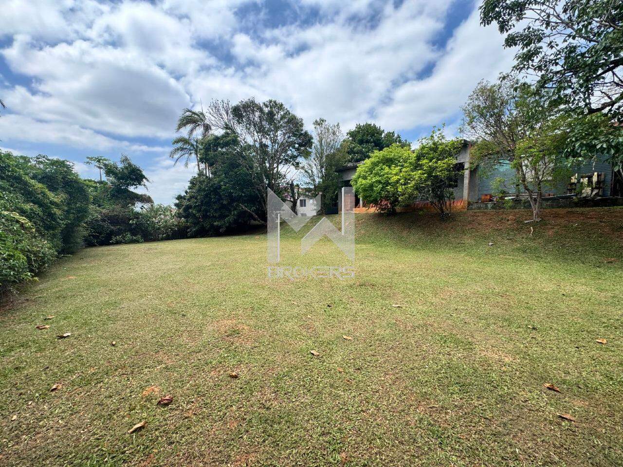 Terreno à venda no Condomínio São Joaquim: platô