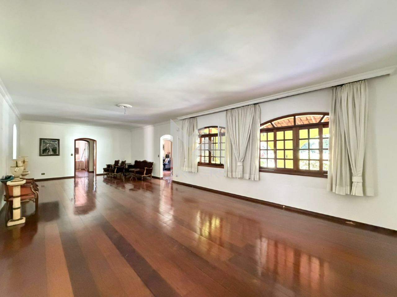 Casa em Condomínio à venda no Condomínio Marambaia: salas