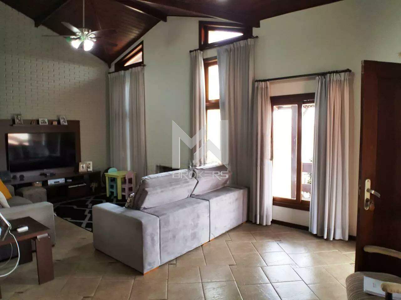 Casa em Condomínio à venda no Loteamento Recanto dos Paturis: salas