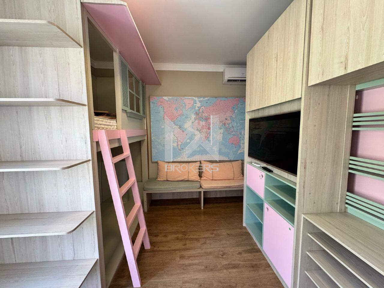 Casa em Condomínio para aluguel no Condomínio Campo de Toscana: suíte - térreo