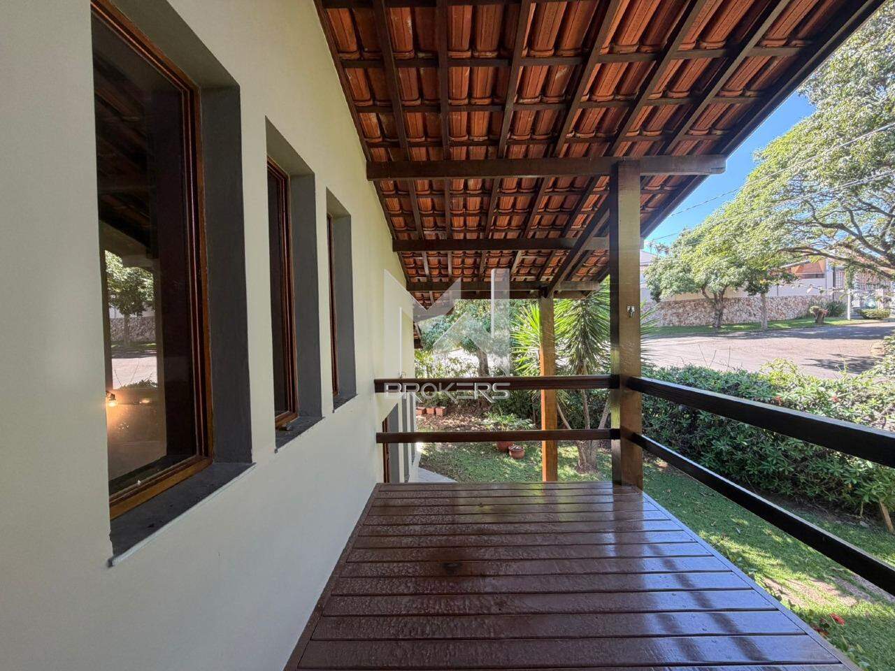 Casa em Condomínio à venda no Condomínio Marambaia: varanda