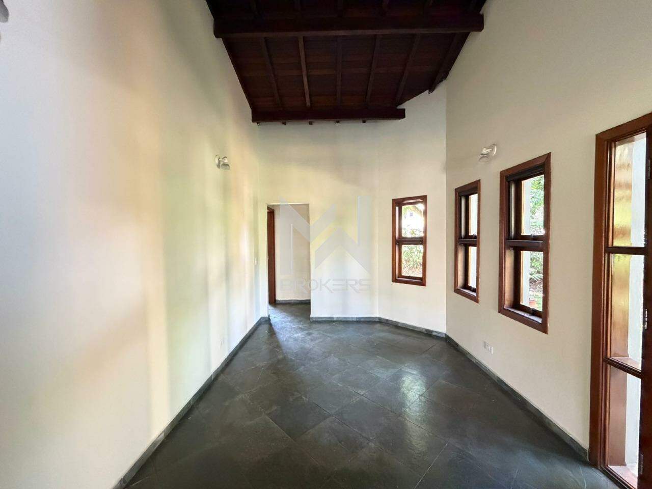 Casa em Condomínio à venda no Condomínio Marambaia: salas