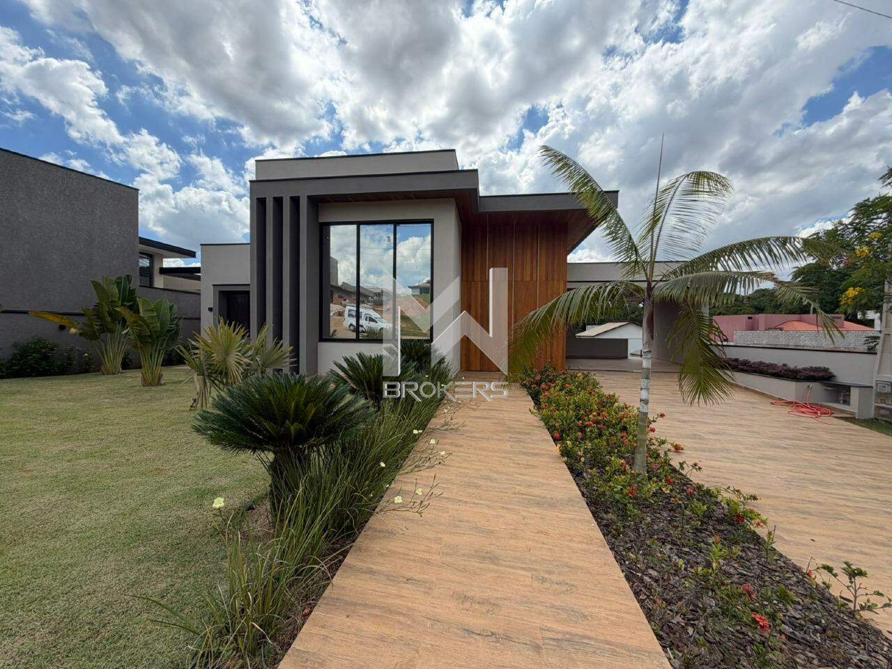 Casa em Condomínio à venda no Terras de Santa Teresa: fachada