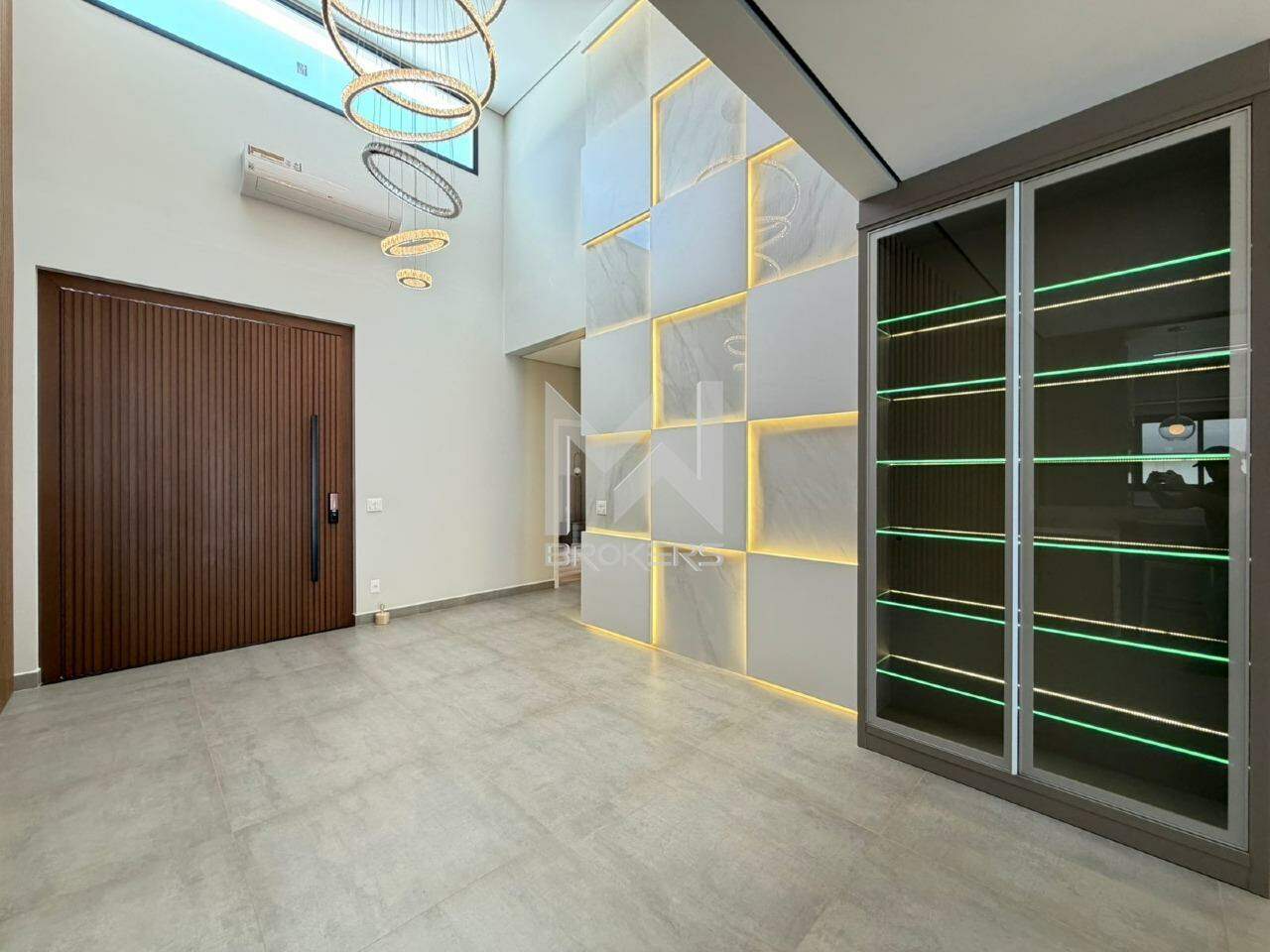 Casa em Condomínio à venda no Condomínio Terras de Vinhedo: salas