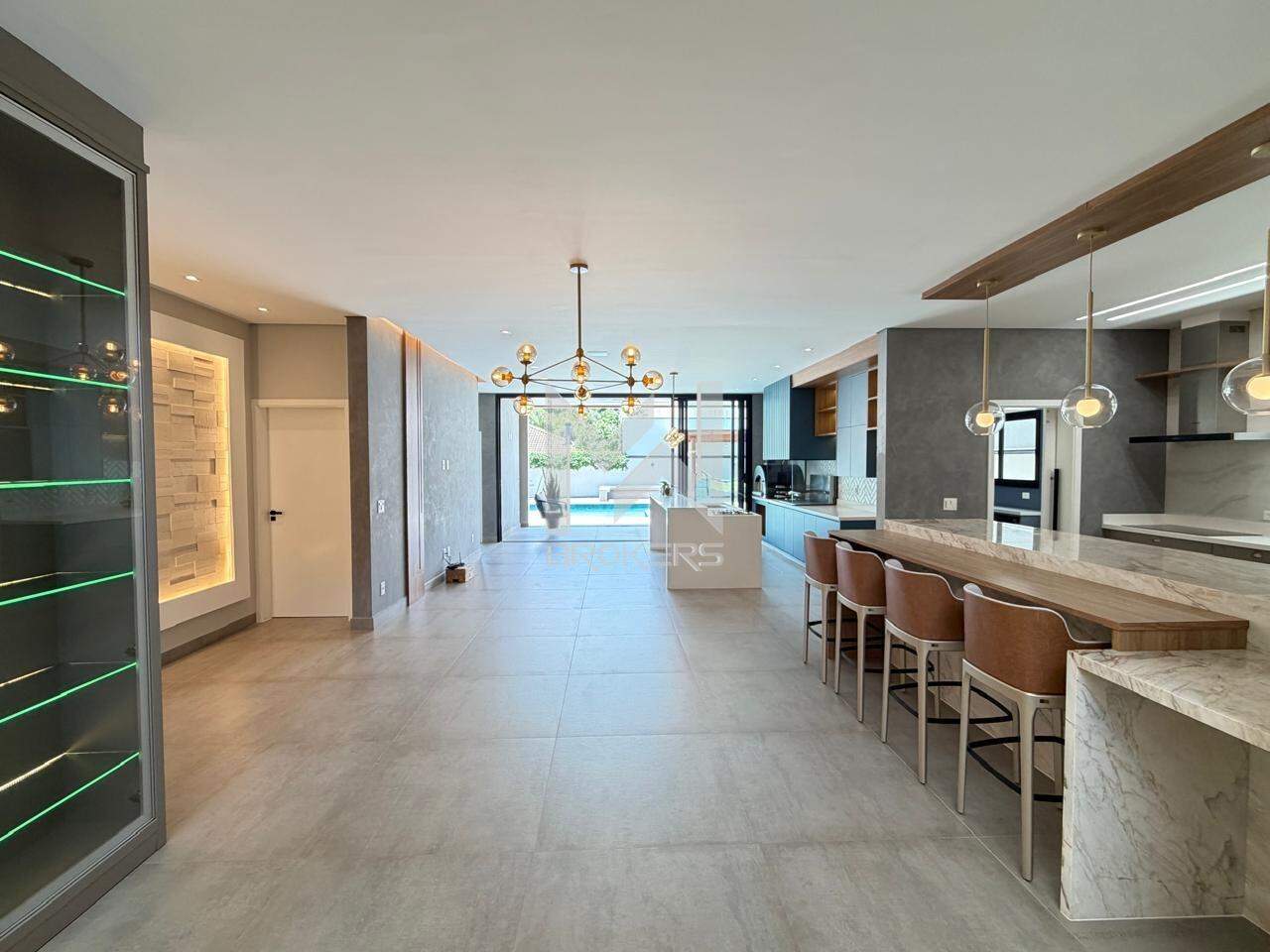 Casa em Condomínio à venda no Condomínio Terras de Vinhedo: salas