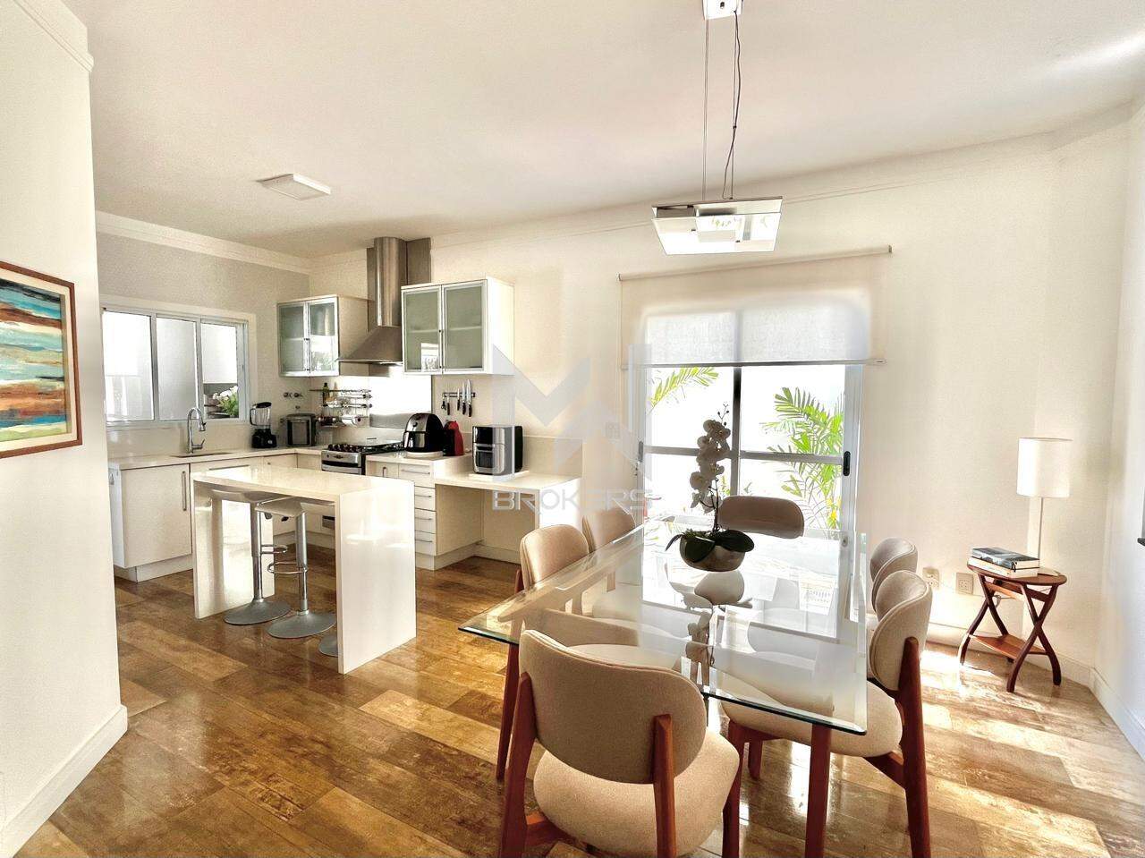 Casa em Condomínio à venda no Loteamento Recanto dos Paturis: salas