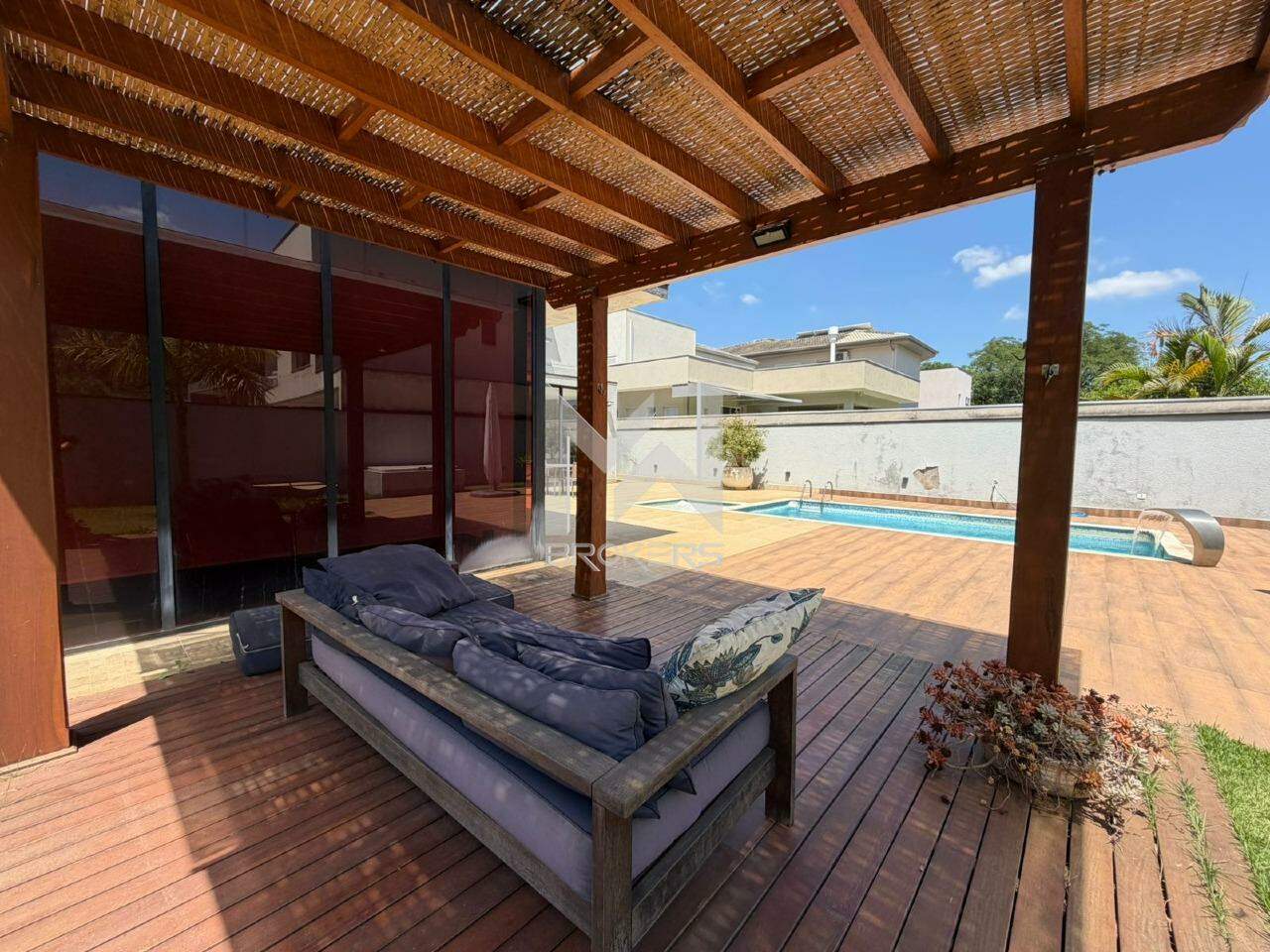 Casa em Condomínio à venda no Condomínio Reserva dos Vinhedos: redário