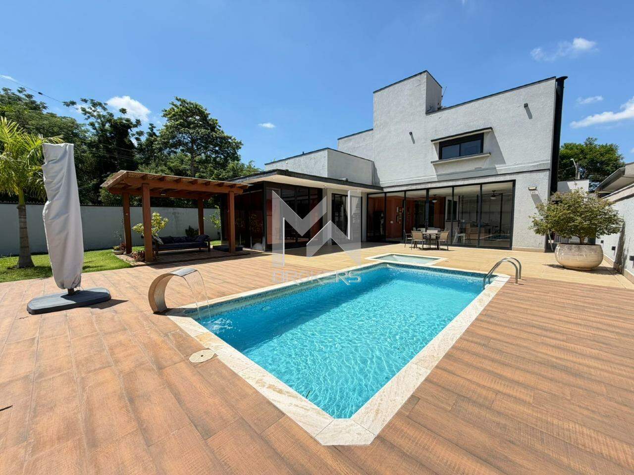 Casa em Condomínio à venda no Condomínio Reserva dos Vinhedos: fundos