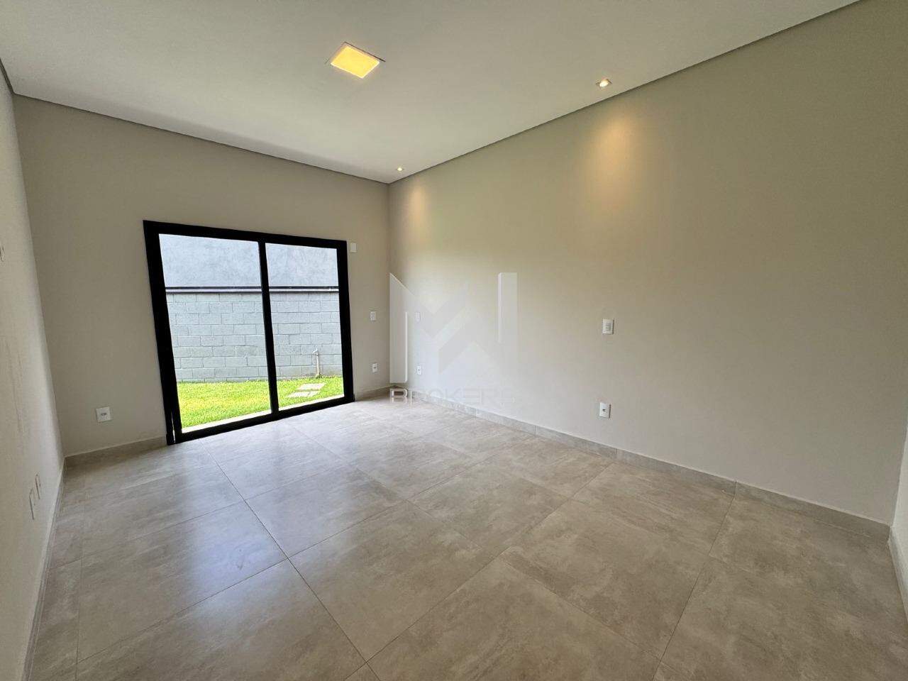 Casa em Condomínio à venda no Jardim Bandeirantes: salas