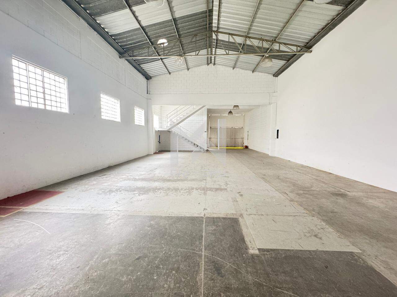 Galpão para aluguel no João XXIII: 