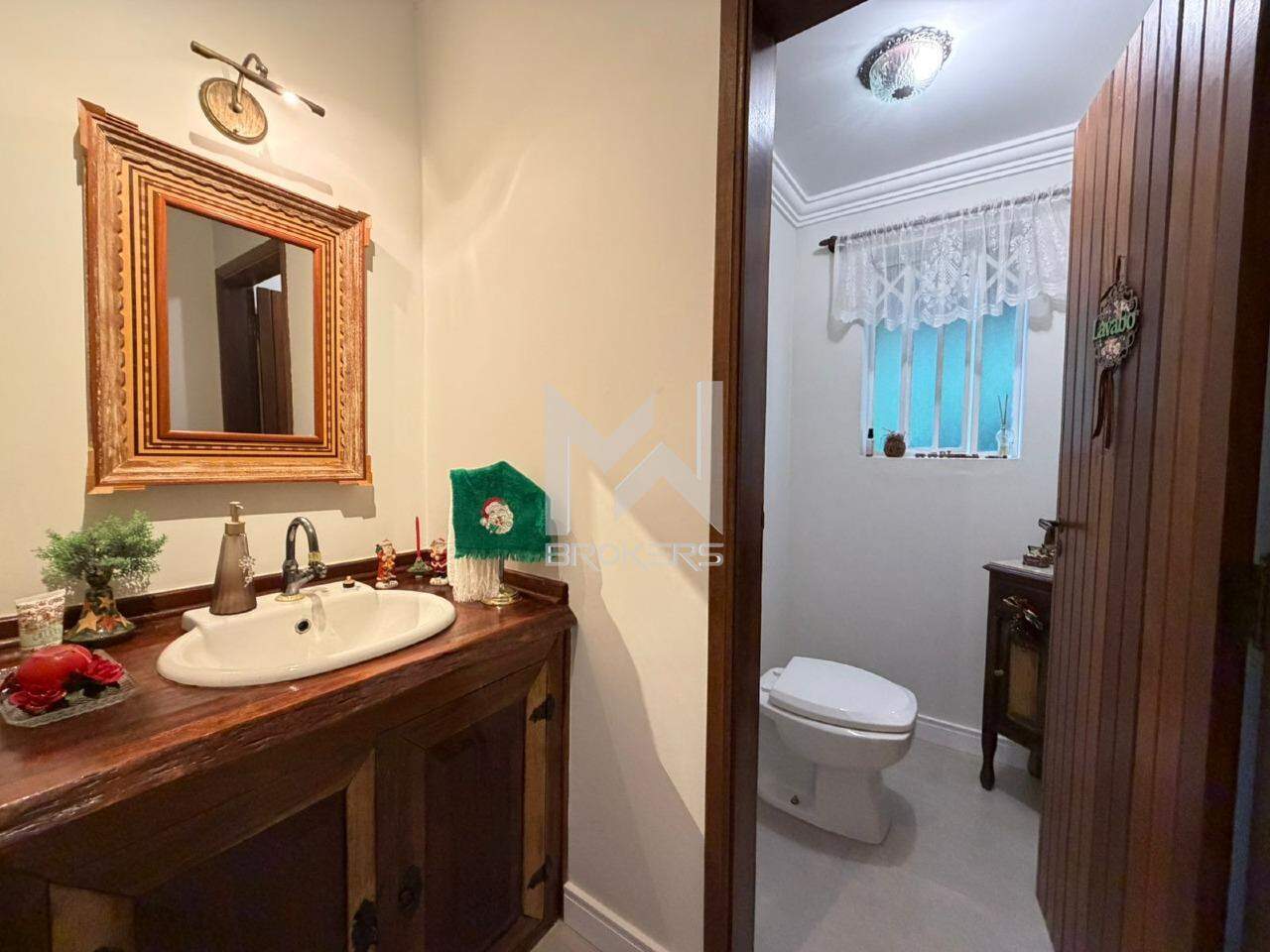 Casa em Condomínio para aluguel no Condomínio Marambaia: lavabo