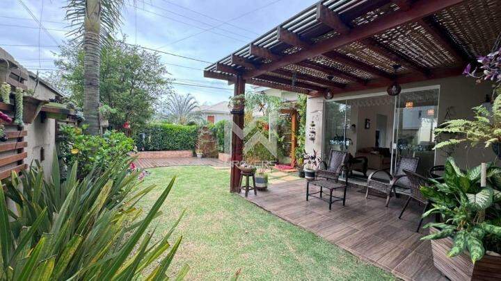 Casa em Condomínio à venda no Loteamento Recanto dos Paturis: fundos