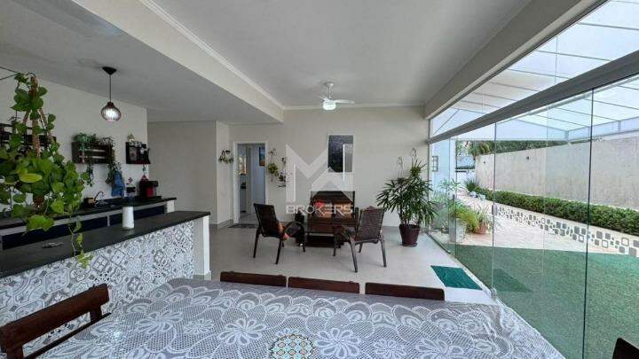 Casa em Condomínio à venda no Loteamento Recanto dos Paturis: área gourmet