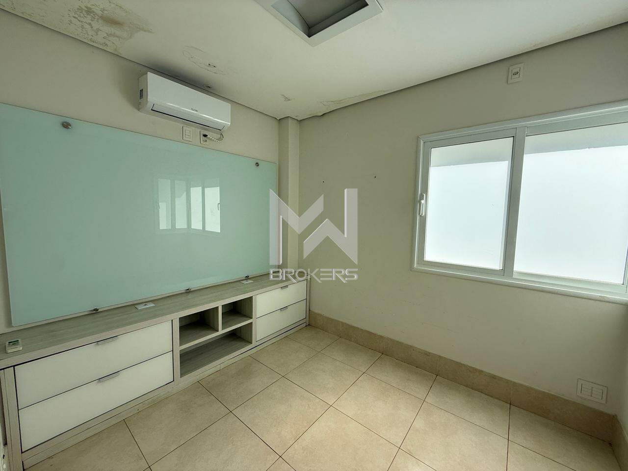 Casa em Condomínio para aluguel no Condominio Villaggio Capriccio: escritório