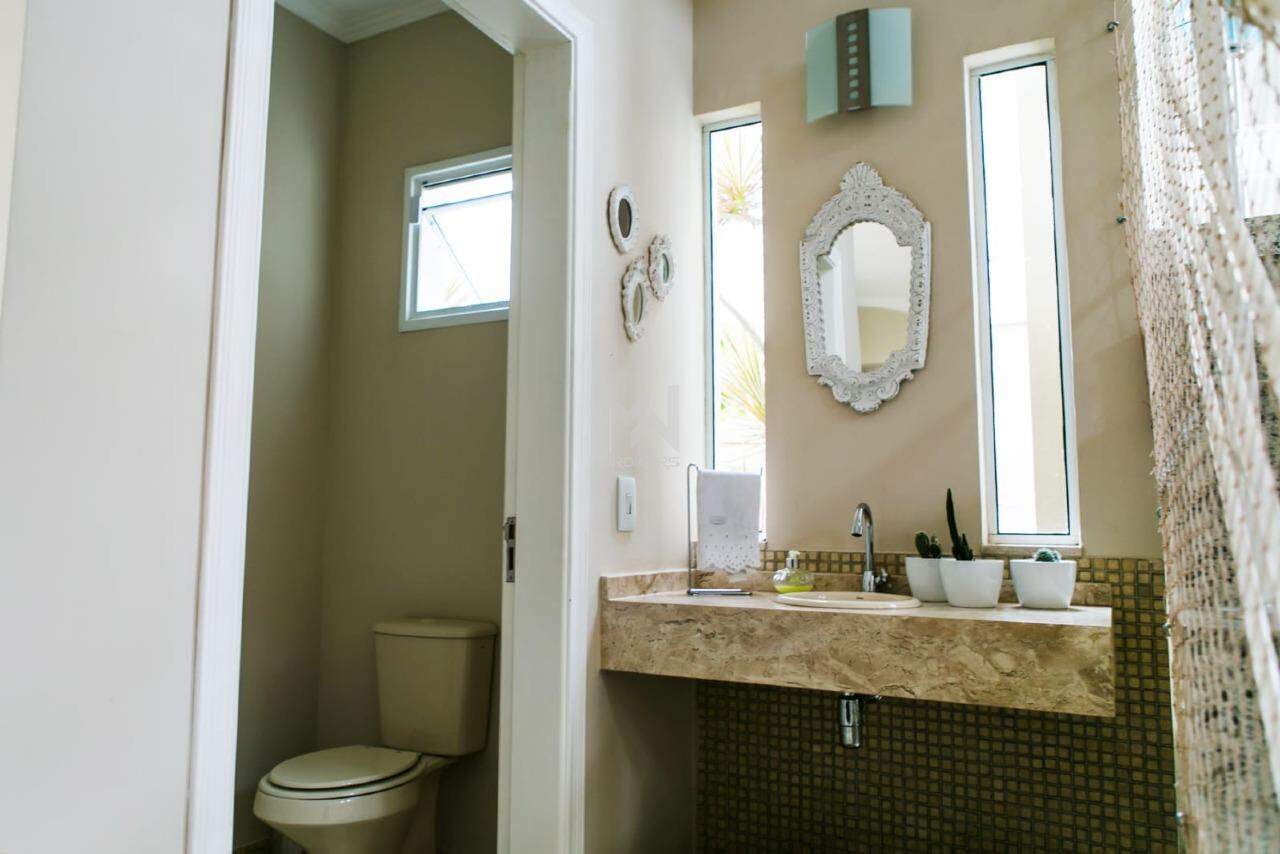 Casa em Condomínio para aluguel no Condomínio Terras de Vinhedo: lavabo