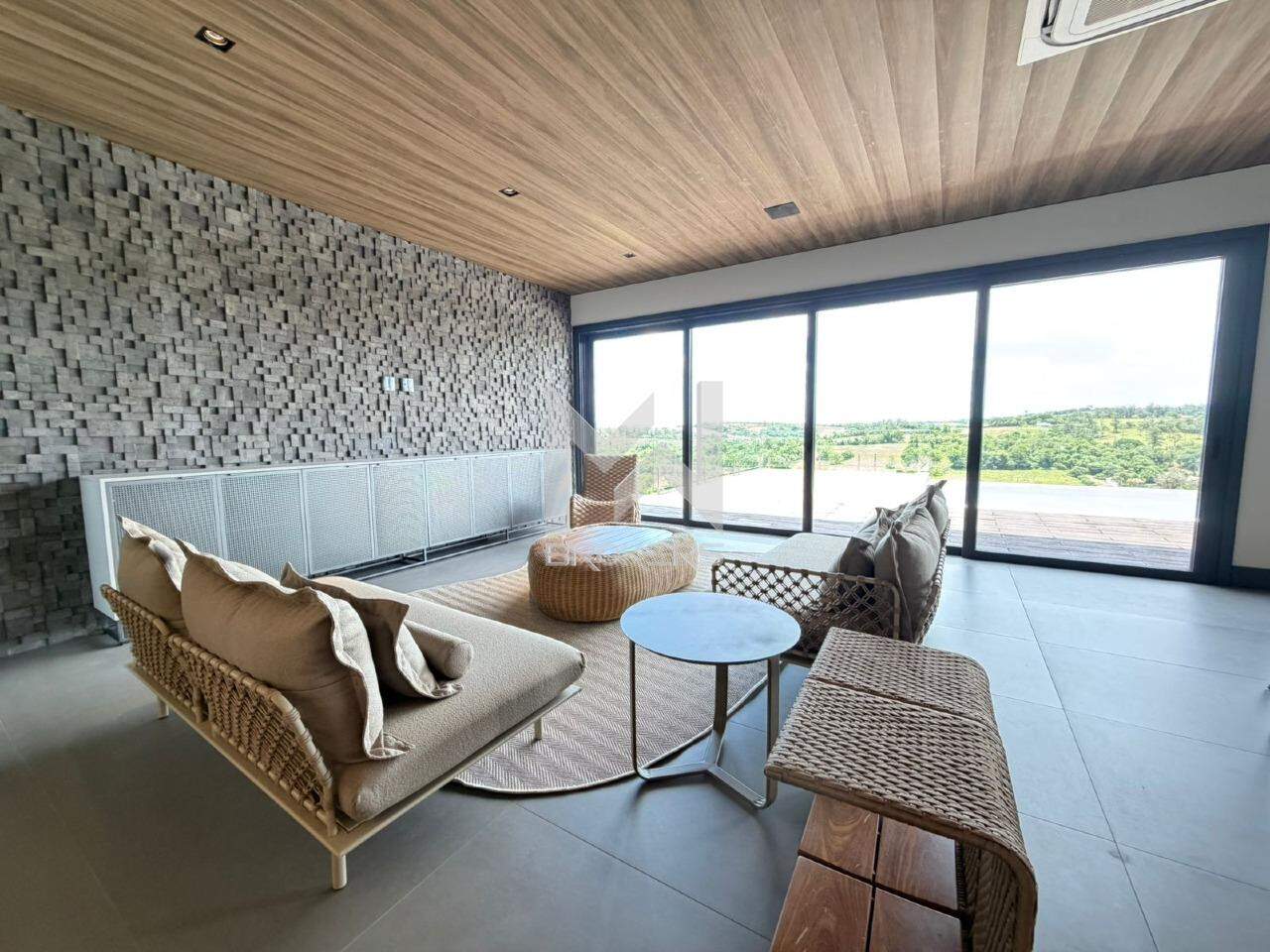 Casa em Condomínio à venda no Condomínio Campo de Toscana: varanda gourmet