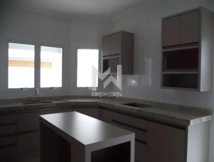 Casa em Condomínio para aluguel no Bosque: 