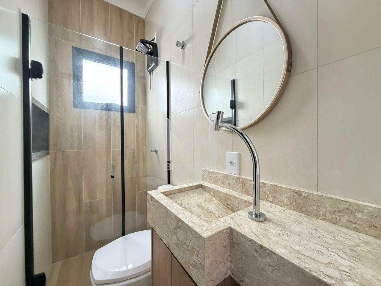 Casa em Condomínio à venda no Swiss Park: banheiro social