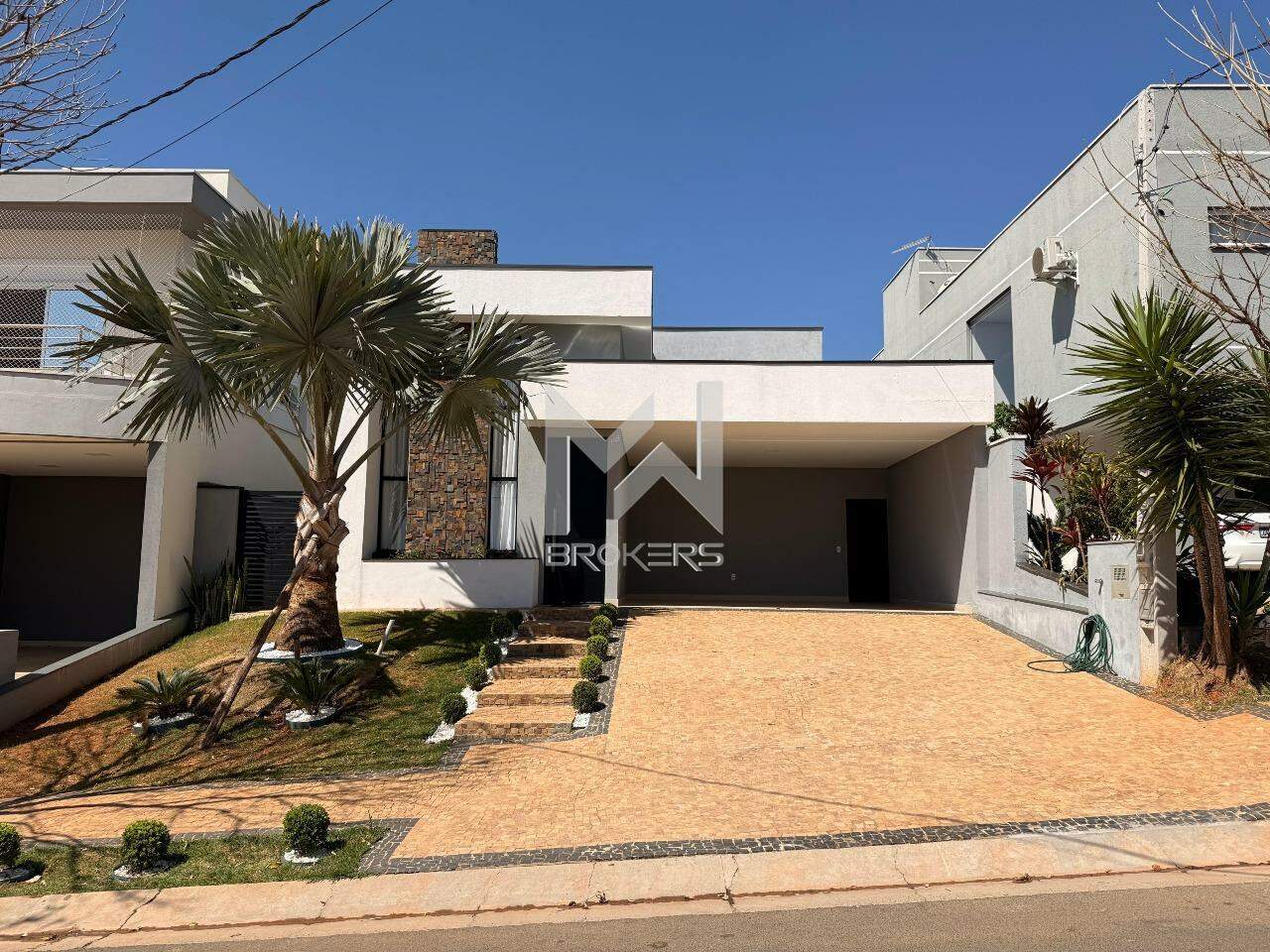 Casa em Condomínio à venda no Swiss Park: fachada