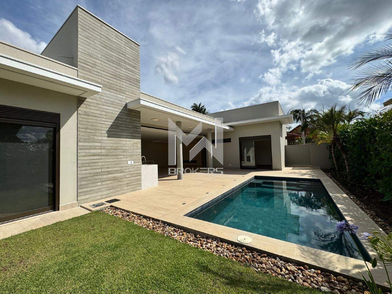 Casa em Condomínio à venda no Condomínio Marambaia: fundos